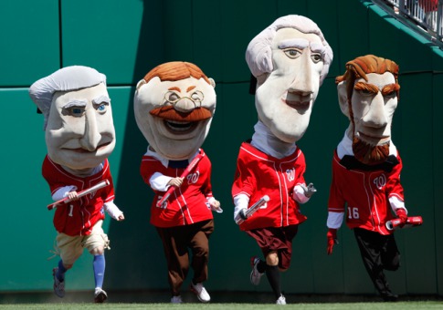 0415_mascots-racing-presidents_485x3401